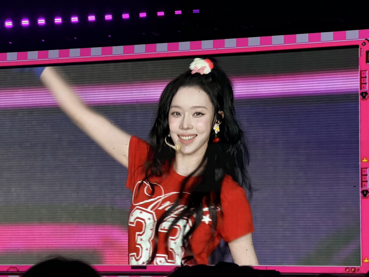 หม่าม๊าคลอดพวกหนูออกมาเองลูกก🥹

 #SMTOWNLIVE2025_26_BANGKOK