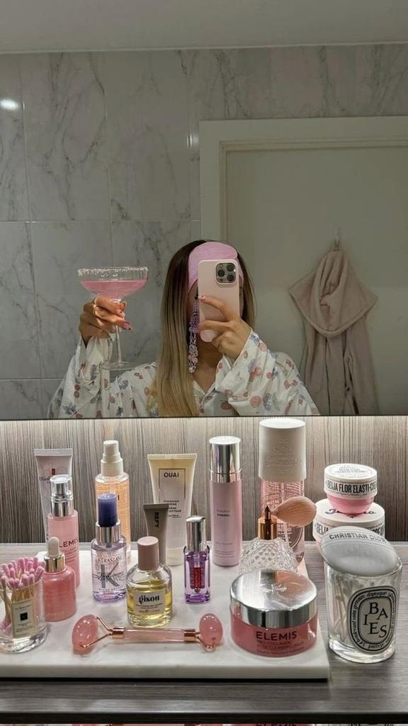 Weekend 🌸 🍸🎀🌥