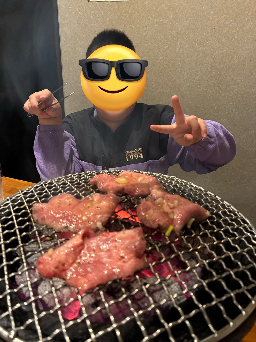 ひろよ tweet media