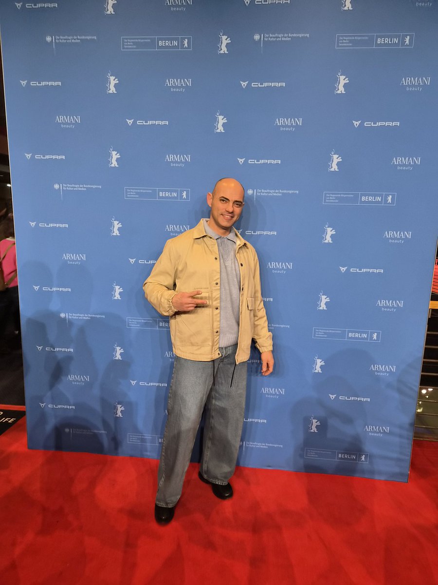 SezerUzunoglu's tweet photo. @berlinale 2026 - Filmpremiere 🎬 Gelbe Briefe 🎥  by Ilker Çatak

#berlinale https://t.co/F1Rdz70ZpU