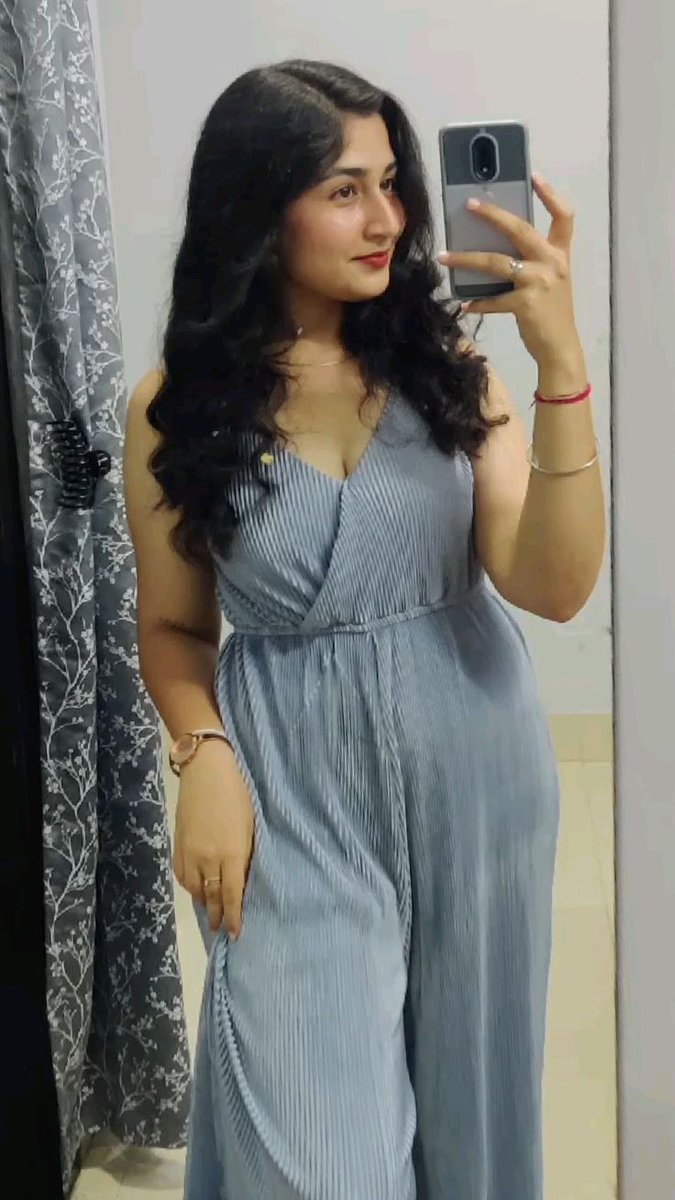 palak..Bhatt 🫅🎀 tweet media