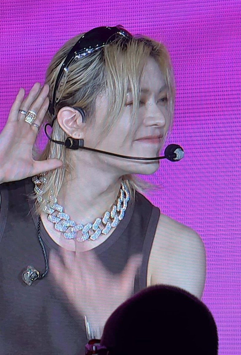 พี่ยูตะคือพลังบวกของจริง กูมีแรงสู้กับงานต่ออีก10เดือน. I love my job 🍒✨️🫶
#YUTA
 #SMTOWN_LIVE_BANGKOK  #SMTOWNLIVE2025_26_BANGKOK