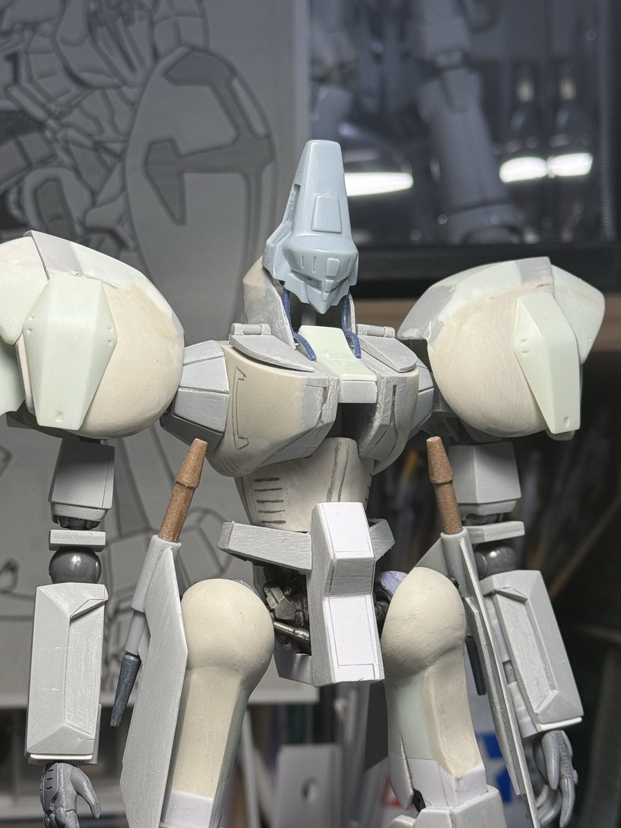 #ブラッドテンプル
#エルガイム 
二の腕を少し工作して再調整🤗
ついでにコッチの頭部でのバランスチェック😁
腕も思ったよりいい感じ🤔