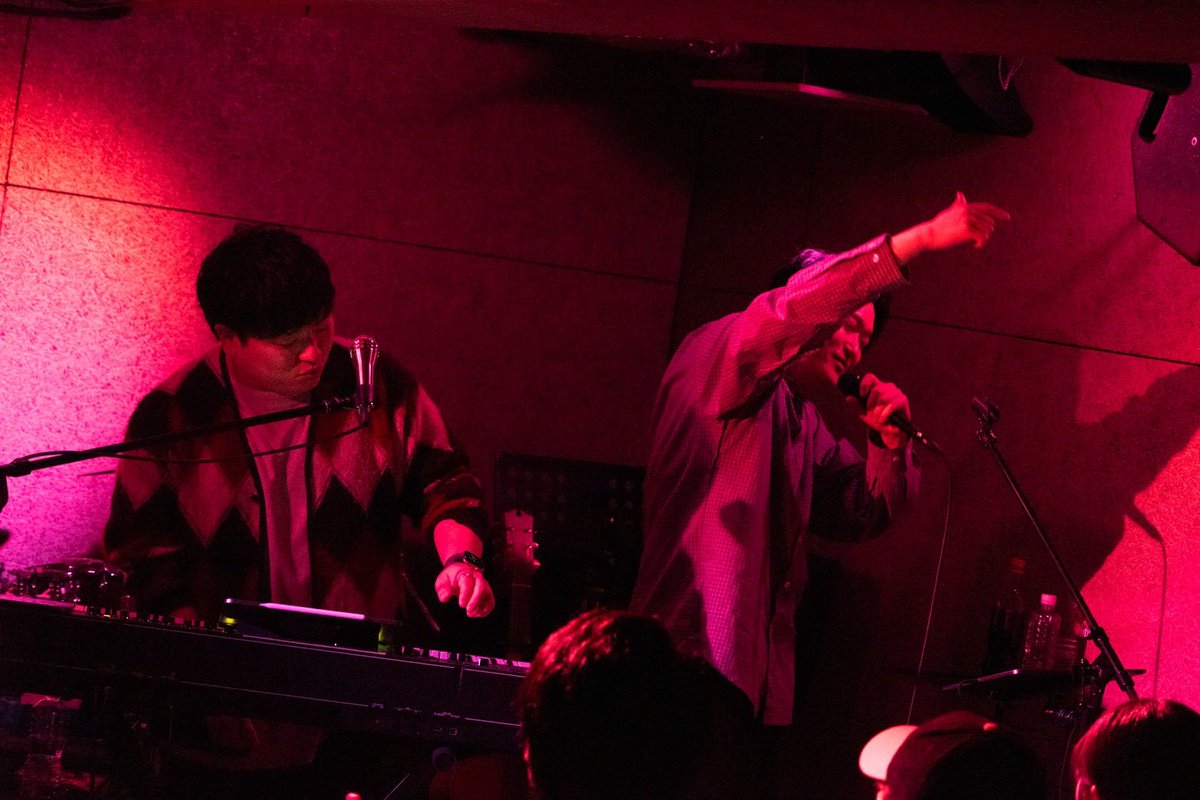 恋や愛やあったかい曲を集めたバレンタインライブ。「Chocolate」という新曲を初披露させていただきました。みんなのおかげで心温まる1日になりました。毎月、僕らの帰る場所があるって幸せなことですね。いつもありがとうね。次回のツキイチはアコースティックワンマン。ぜひまた会おう！ #kudokimu