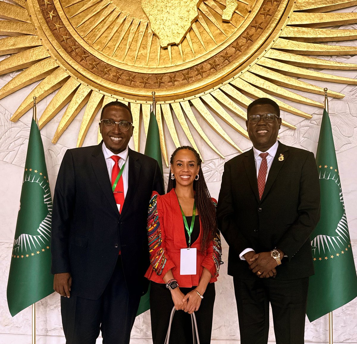 Honoured to stand with <a href="/hmryder/">Hannah Ryder (芮 婉 洁)</a>
Hannah Ryder, Founder of Development Reimagined and a leading voice on Africa–China cooperation, and H.E. Monday Semaya Kumba, Minister of Foreign Affairs of South Sudan <a href="/mofaicss/">Ministry of foreign Affairs South Sudan</a> , whose dedication to Africa–China relations reflects true