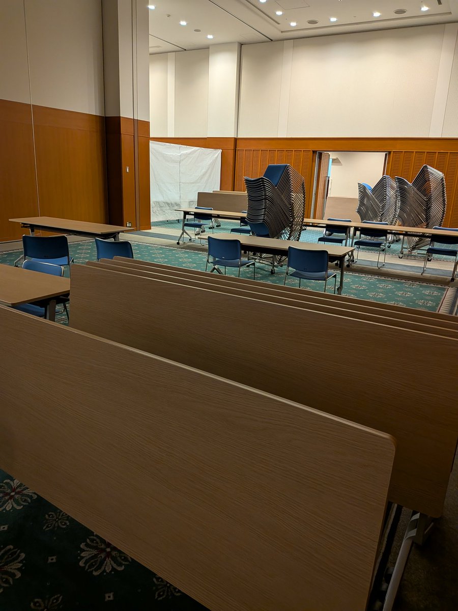 三都物語108、
現在設営作業中です。

明日は開催本番となります。
皆様のご来場お待ちしております。