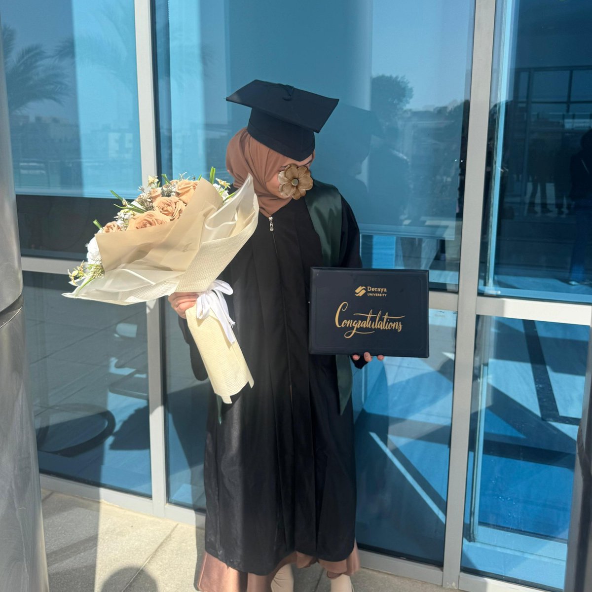 MAW872793's tweet photo. #صورة_ملف_شخصي_جديدة
#graduation #graduation_vibes https://t.co/u9Ox2ZYpMi