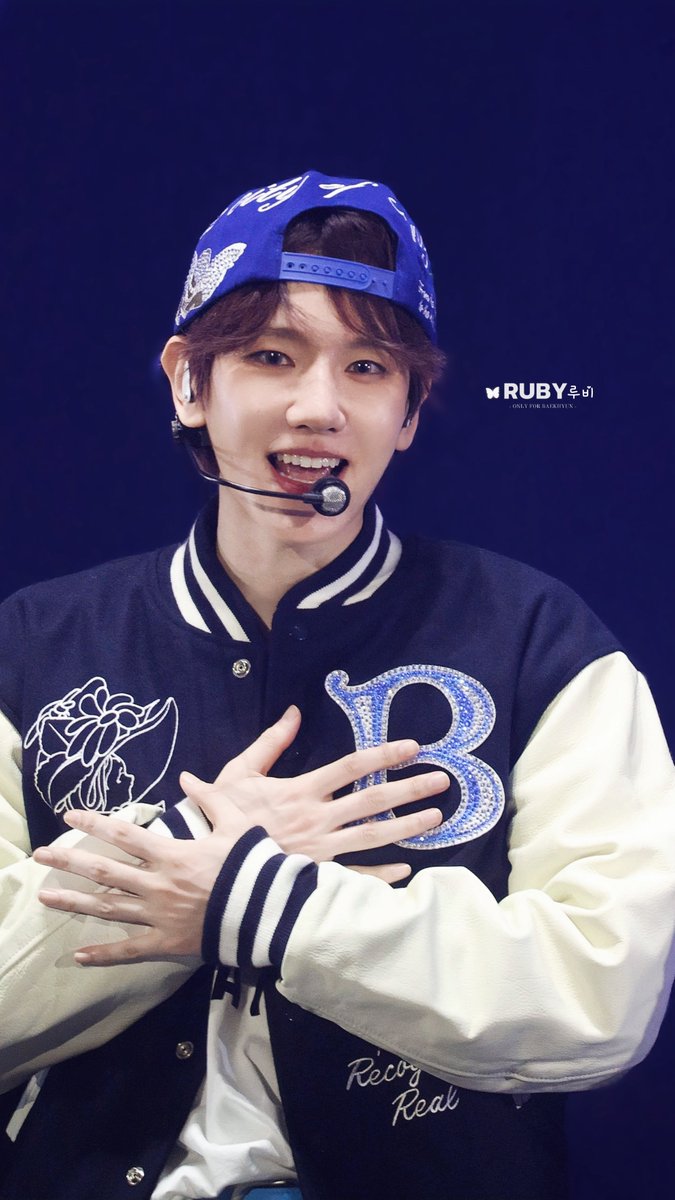 eiun2_56's tweet photo. 260103｜ 'Reverie [dot]' in Seoul

Happy Valentines💌 🏹

#백현 #BAEKHYUN  #边伯贤  #ベッキョン 
@B_hundred_Hyun @BAEKHYUN_INB100 https://t.co/z9AbCqo153