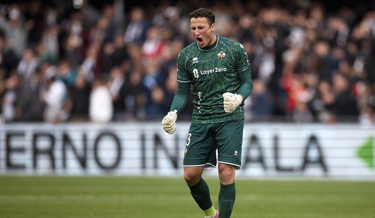 Orelluts tweet media