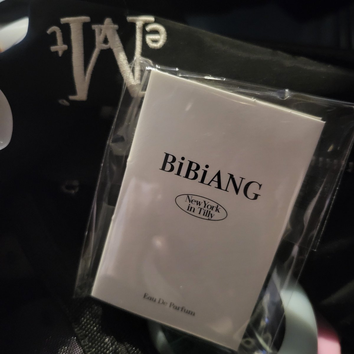 ビトア会場特典 BiBiANG 香水 求 )ジェヒョン Lost Wood 譲 )イハン