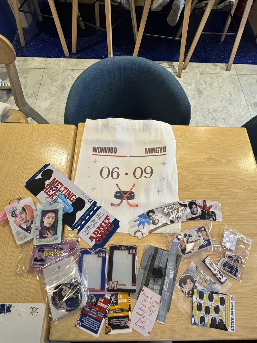 bhogs0116's tweet image. Super fun MinWon CSE ❤️ Thank you @plus69studios for organizing the event 🩵 

#MWeltingUnderYourHeat