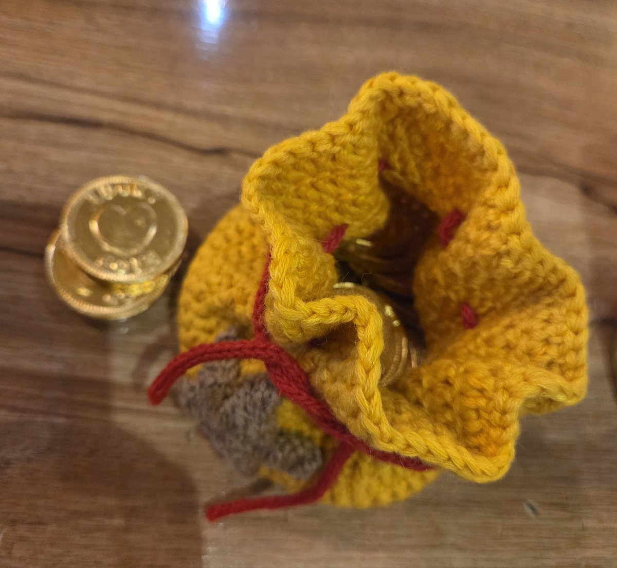 동숲 벨주머니 떠서 선물함
간만의 fo
😌