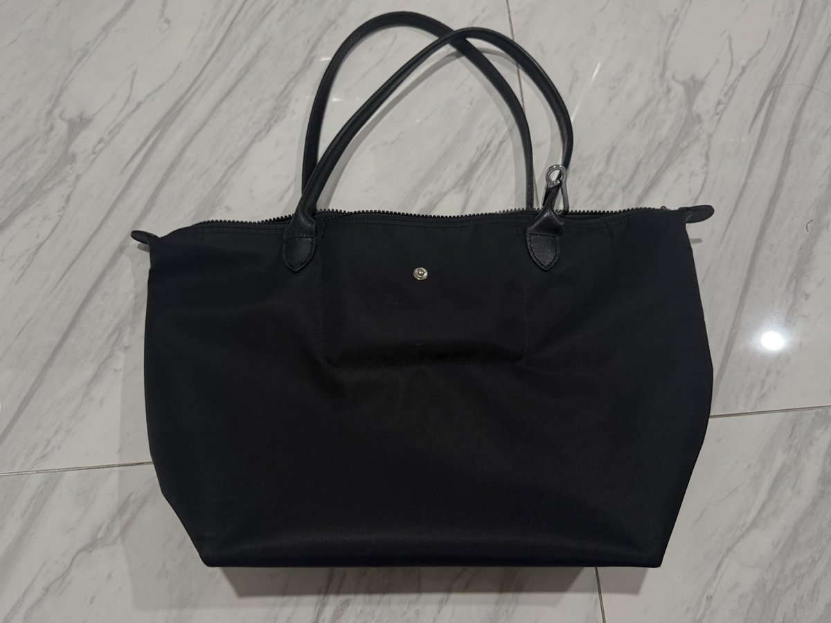 pmgdyy's tweet photo. Longchamp Neo (สีดำ) sizeL

♥️ 1990.- free shipping

รายละเอียดเพิ่มเติม👇🏻

#กระเป๋ามือสอง #กระเป๋าlongchamp #กระเป๋าlongchampมือสอง https://t.co/TnUe7DDzNM