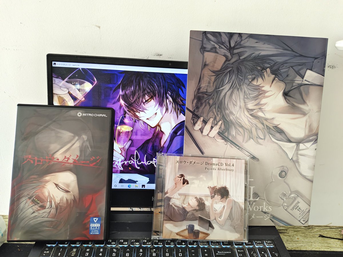 数字版通关很久之后还是收了实体盘，终于把想要的实物全收齐了，sd永爱……😭😭🙌🏻🙌🏻