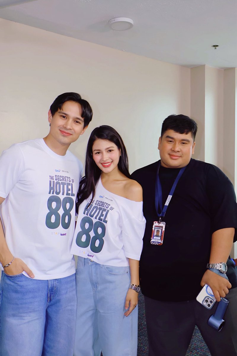 vaughnic's tweet photo. yesterday was fun. Today, just a normal day HAHA #iWantTSOH88ContentDay https://t.co/LK9cezmhHL