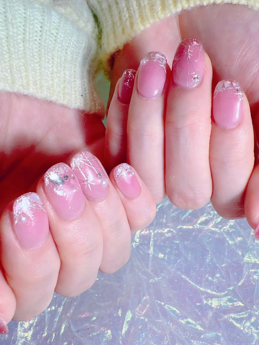 大人かわいいネイルのオーダーです♡ いつも楽しくありがとうございます🫧