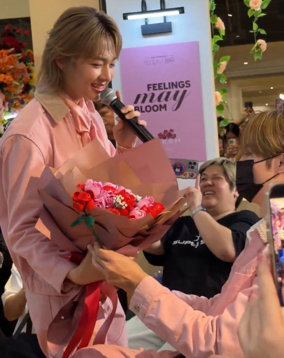 the way zeenunew are always each other’s biggest source of support makes me cry: when nunew lost his voice, zee helped him during events and today nunew always makes sure zee feels comfortable by surrounding him with extra love ❤️‍🩹

#LEGOBotanicalsxZeeNuNew 
#ZeeNuNew