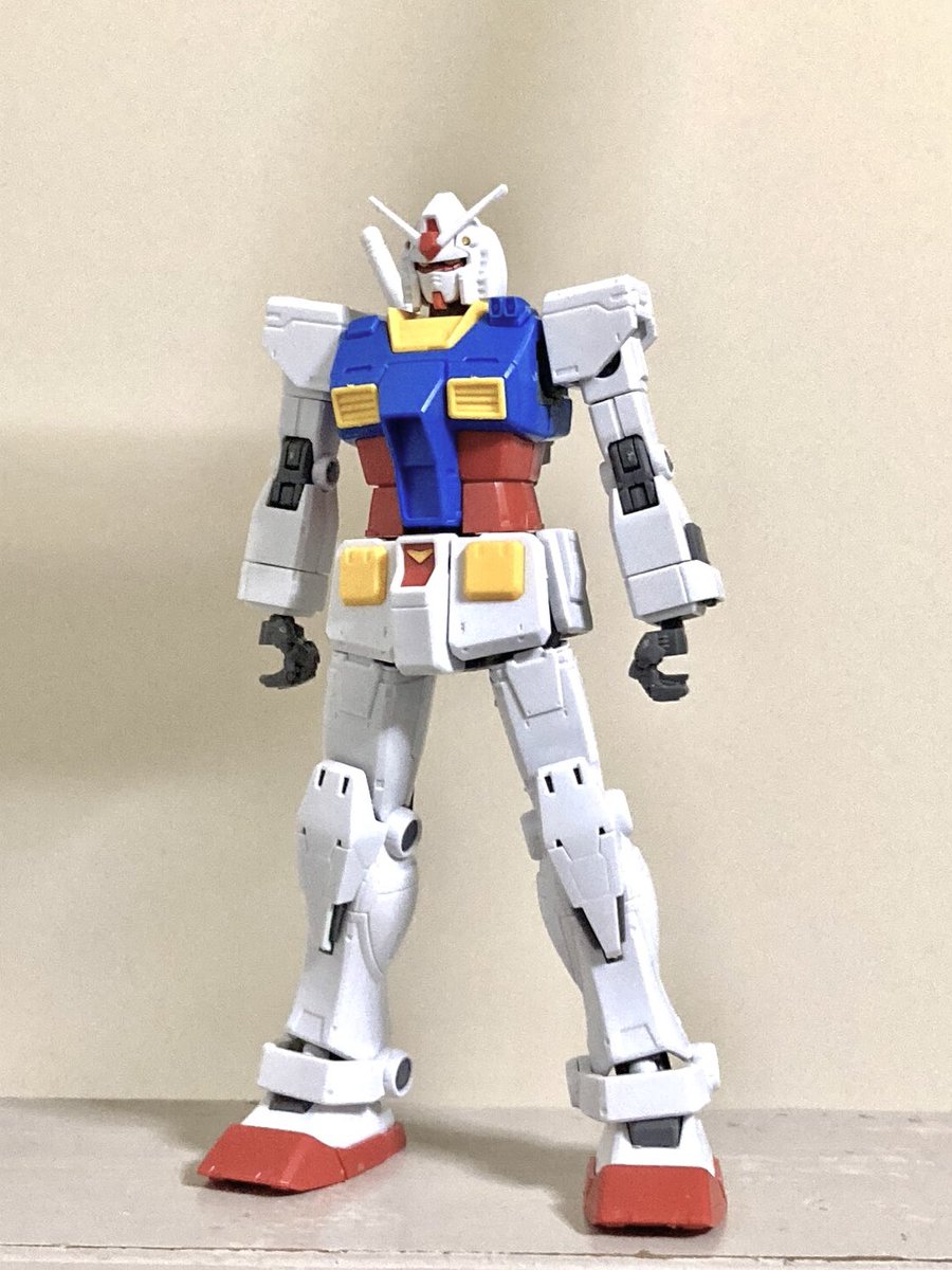 安いジャンク品のガンプラを買ってきてかっこよくするの、良いよ