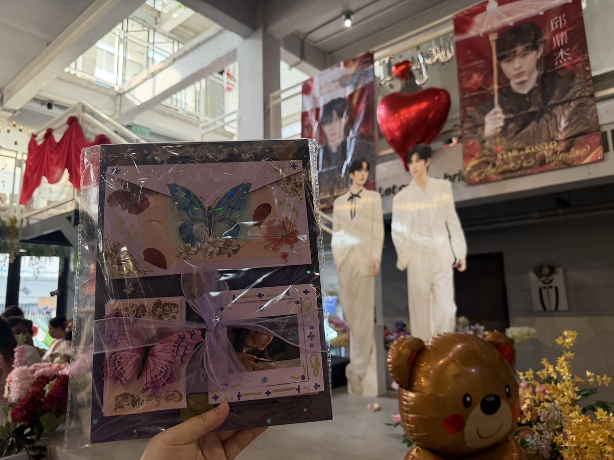 ดีใจมากกกก เป็นรางวัลที่อยากได้ที่สุดเลย ไม่คิดว่าจะได้ ขอบคุณอีกครั้งนะคะ 🥰 <a href="/KaRaGade544656/">KaRa Gade</a> 
#XingQiuKissedByStar