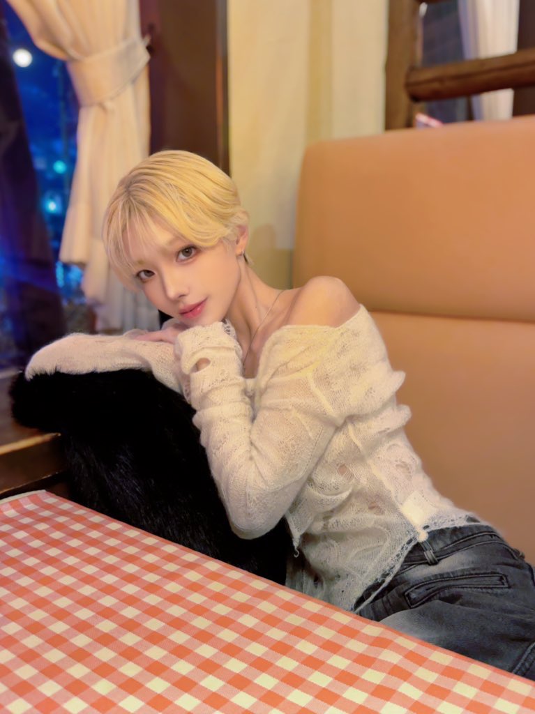 ame_02_x's tweet photo. .*･ﾟ🥂.ﾟ･*. https://t.co/Y8Whsn7rB6