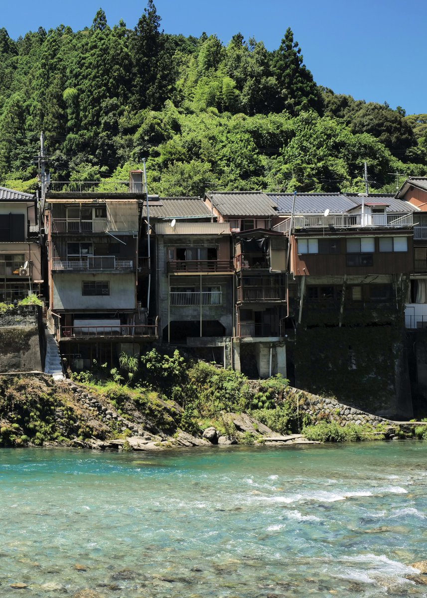 30秒で川へ行ける階段、うらやましい。