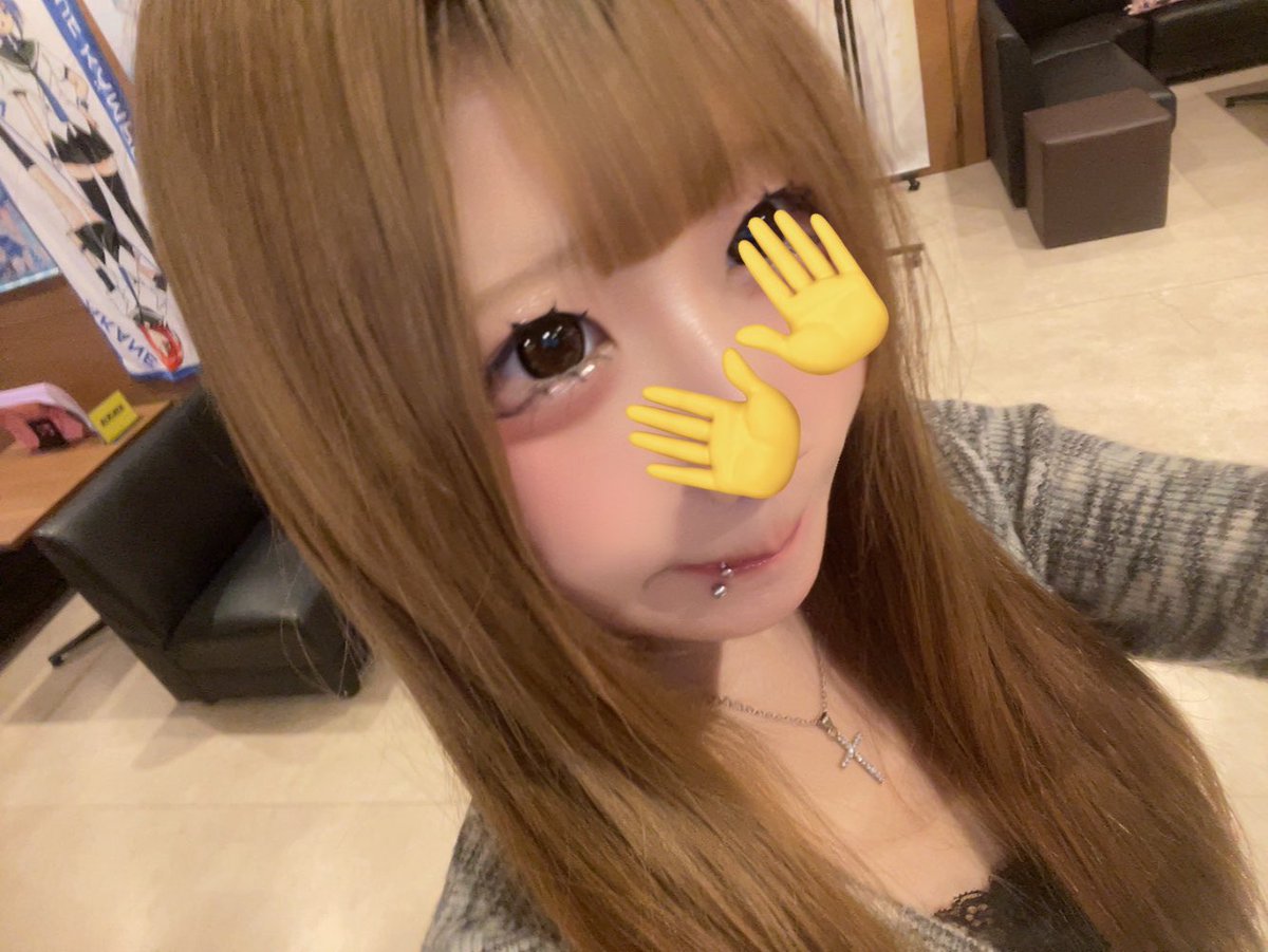 sui_animaido's tweet photo. 実は今日すい夜もいるんです( ˙᷄ỏ˙᷅ ) ᵒᵐᵍ ᵎ( ˙᷄ỏ˙᷅ ) ᵒᵐᵍ ᵎ
元気120パーセントで頑張ります( ✧ ̫ ✧ )❕💕
 #くろーばーCafe  #コンカフェ浜松 https://t.co/29do2JBejD