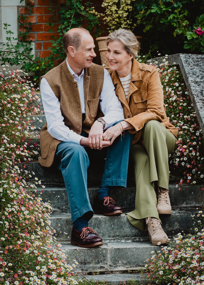 ✨Wishing a very happy Valentine’s Day to the most lovely royal couple, The Duke and Duchess of Edinburgh ❤️

📸Chris Jelf