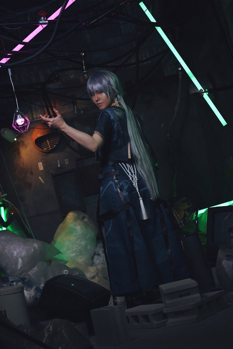 Cosplay*
 #鳴潮 │ 哥舒臨 

※㌩共鳴者時代。武器種違い

photo▶︎RED
 #はぐコス