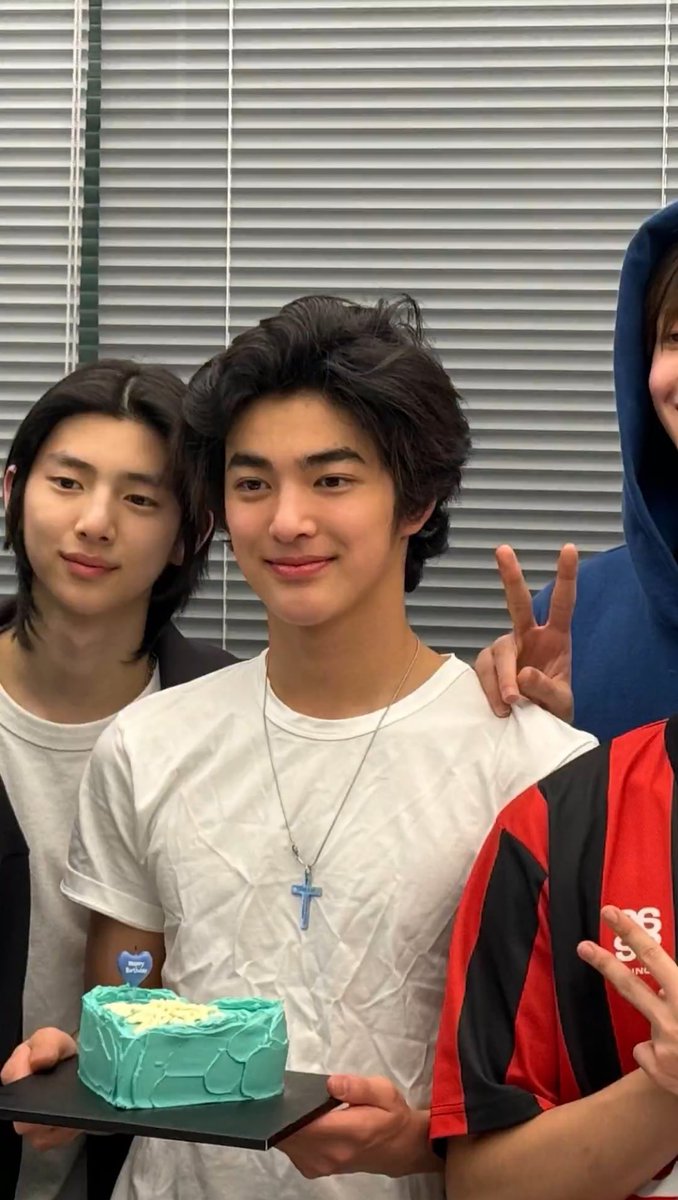 alunar ﾟ☾⋆☁︎⋆ tweet media