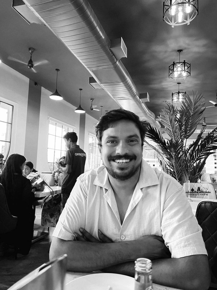 HumanssofMadras's tweet photo. "I grew up in Coimbatore and like most of us from there, I complained about Chennai’s heat. That changed because of one auto anna."

Full Story >> https://t.co/YIL64S1qwH

#chennai #journey #lifelessons #humansofmadras https://t.co/6K0NL7Z1xA