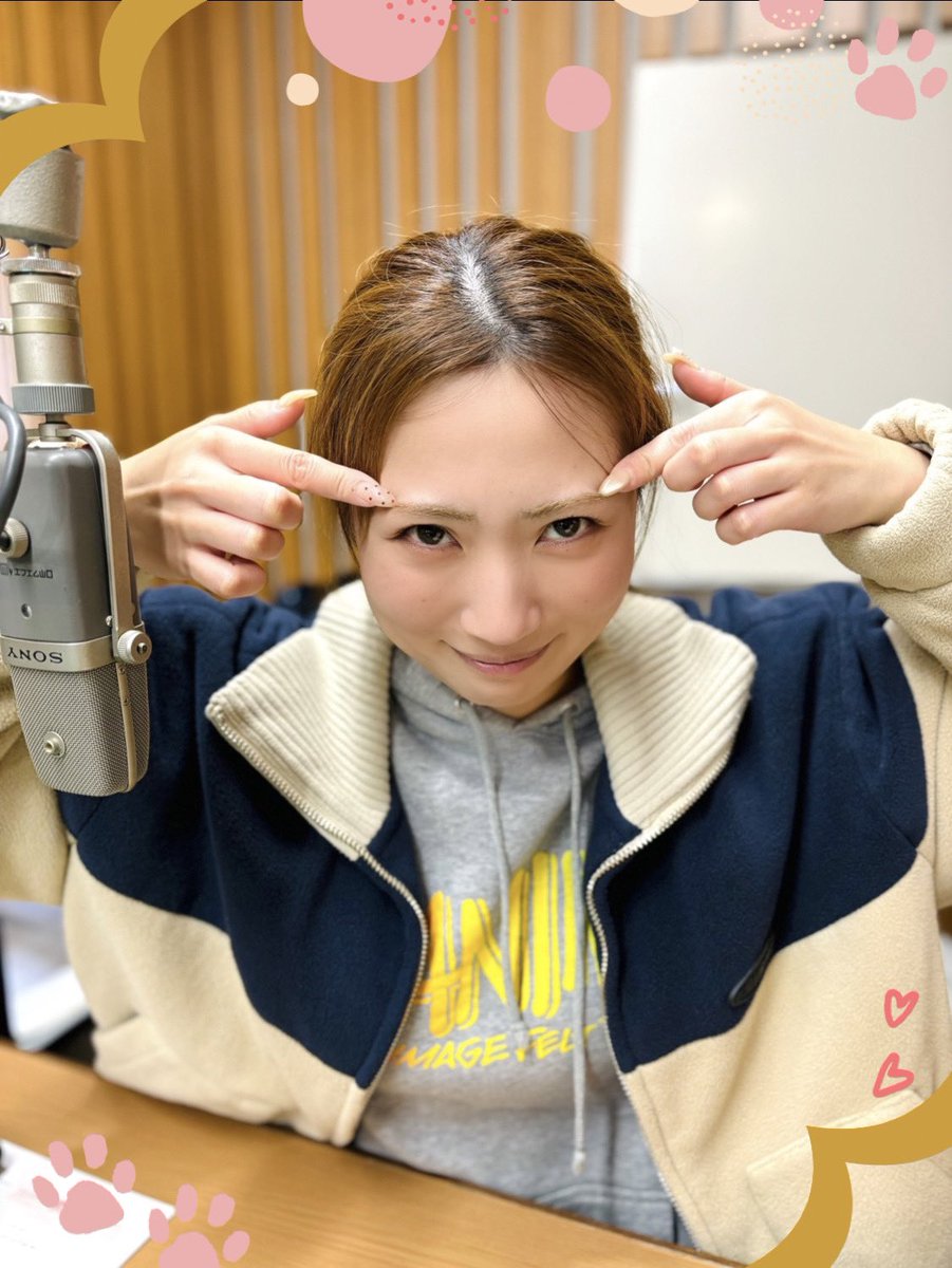 【FMY Homeroom Radio】

エフエム山口が
中学生•高校生🏫に向けて送る
音楽トーク番組です📻🎶
今夜も始まりました！
学生さんへのインタビューもお楽しみに☺️

#hrr
#ホームルームレディオ
#エフエム山口