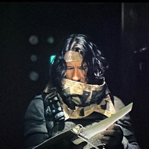 // #ironlung spoilers 

happy valentines day to simon iron lung who is spending his valentines and his last days of his life alone at the bottom of a blood ocean ☺️❤️