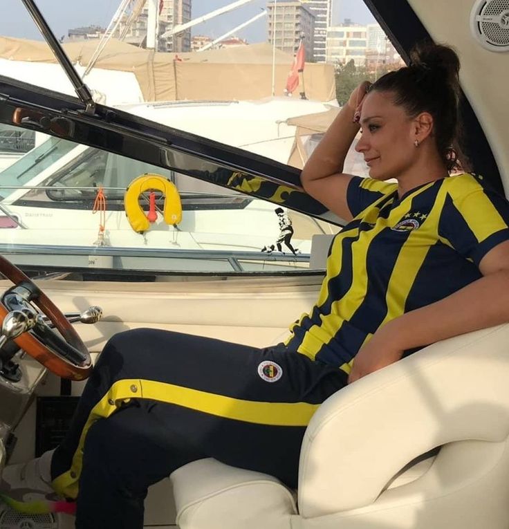 14 şubatta millet manitası ile takılırken akşam fb ts maçını izleyecek olan bndir