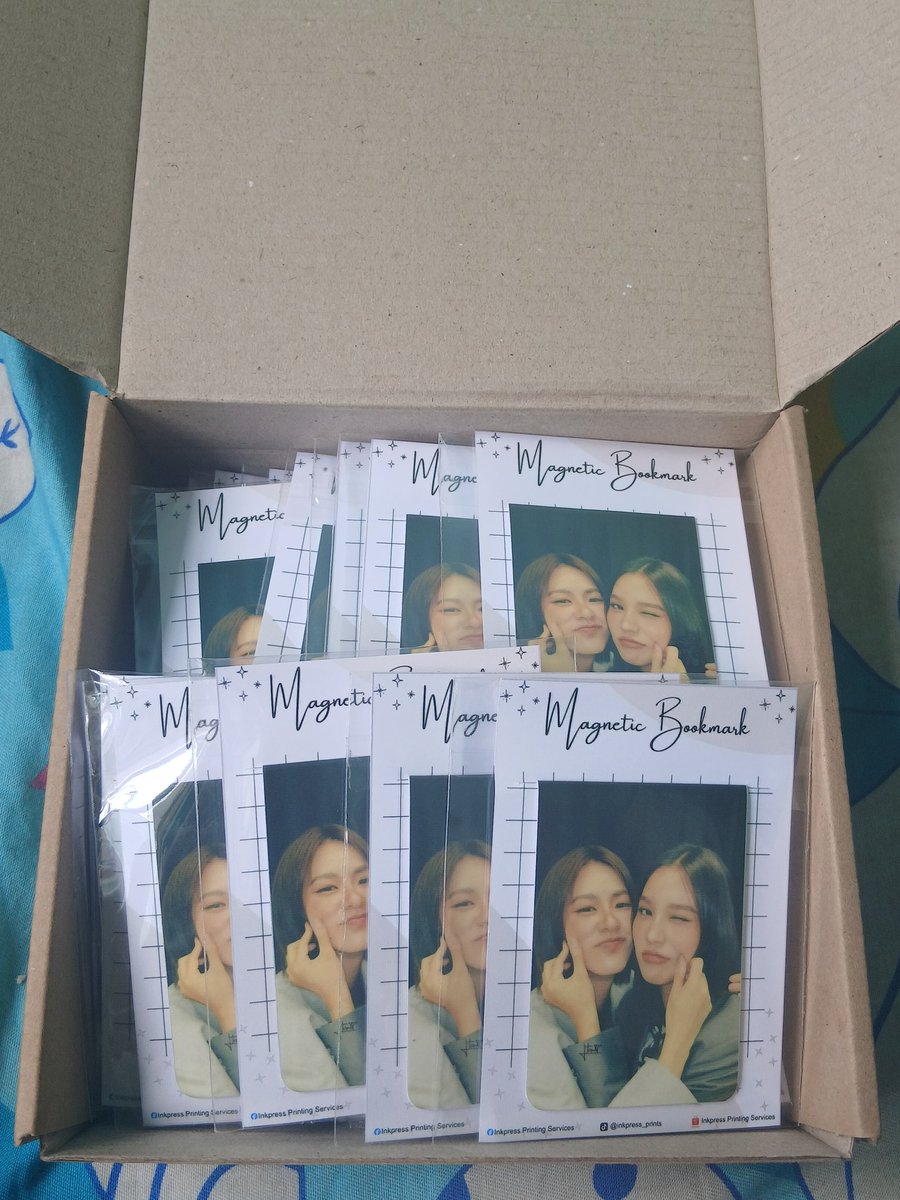 EMIBONNIE 1ST FANMEETING IN MANILA FREEBIES PART 2:

✨️EMIBONNIE MAGNETIC BOOKMARK✨️

-Like and RT
-can do trades/DM for reservations
-limited qty so strictly 1:1

#EmiBonnie1stFMinMNL
#EmiBonnie #emiamily #beonnnie