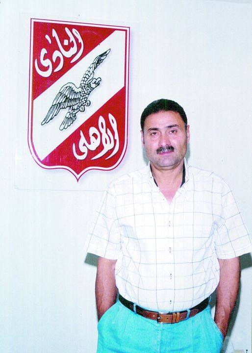 عاش ثابت ومات بطل... عاش راجل ومات راجل... عاش بطل ومات بطل... في ذكرى وفاته 14 فبراير 2005... رحم الله ثابت البطل 🦅🌺

أول مرة أشوف ثابت البطل وأتحدث معه كان تقريباً سنة 1984 وكان يسكن بجوار مدرستي، المعادي الثانوية العسكرية، كان عنده سيارة مرسيدس 200 حمراء... واحد اطاراتها كان