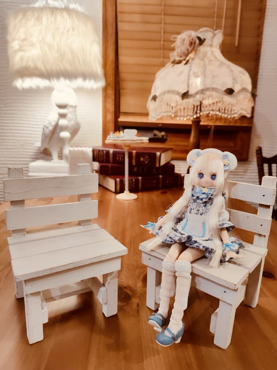 MarionnetteAmis's tweet photo. #nsdollcafe さまのガレージセール���伺いました。
家具や、スプーンなどを購入してまいりました。

当店も素敵な外観と内装、サービス、参考にさせていたいた点も多々ありました。

今まで素敵な空間の提供ありがとうございました。

復活を願っております☺️

ドールチェアは当店で引き継ぎます！ https://t.co/vHO0x7N2oP