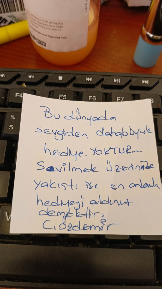 Cozdemir35's tweet photo. #14subat
#ValentinesDay2026
#sevg https://t.co/3YgtAtLB1r