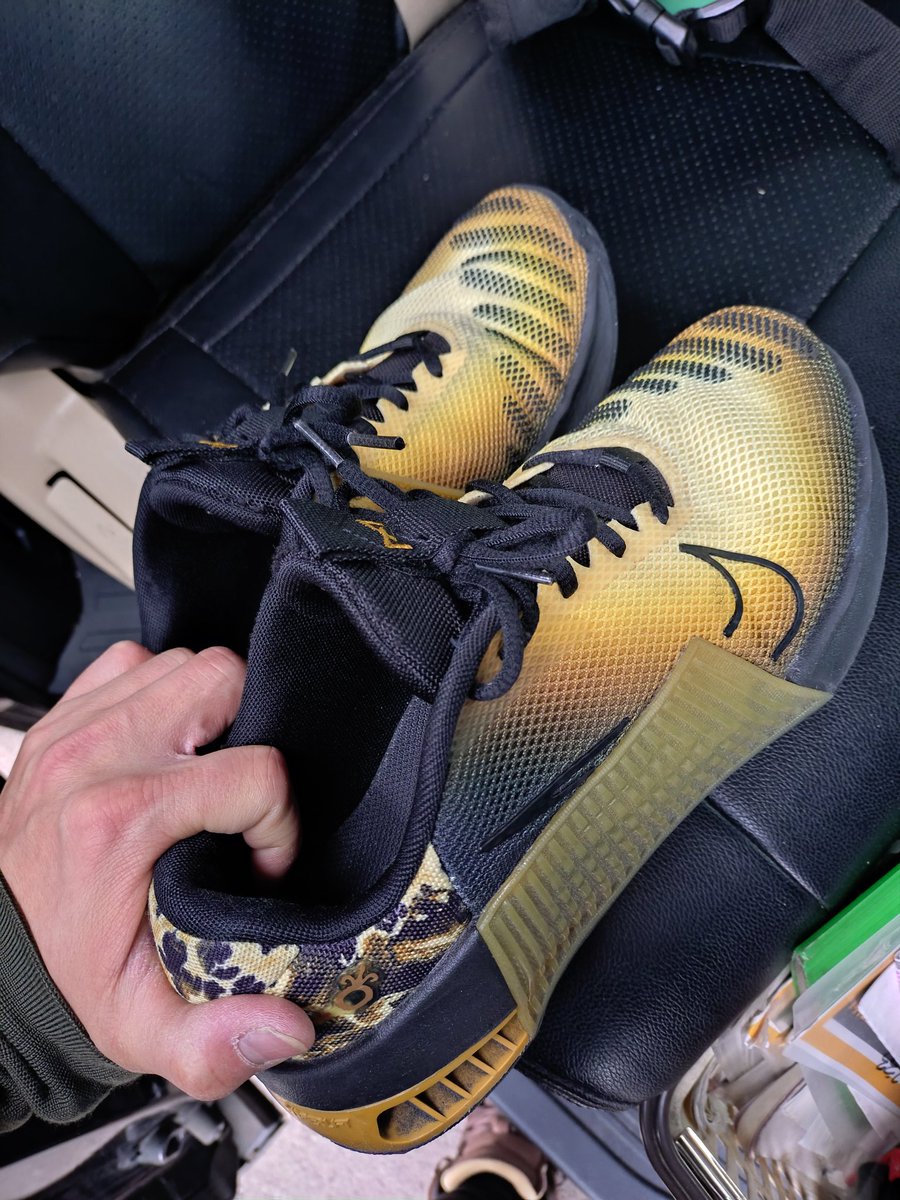 わたくしの トレーニングシューズ、 NIKEロマレオス🔥 NIKEメトコン🔥