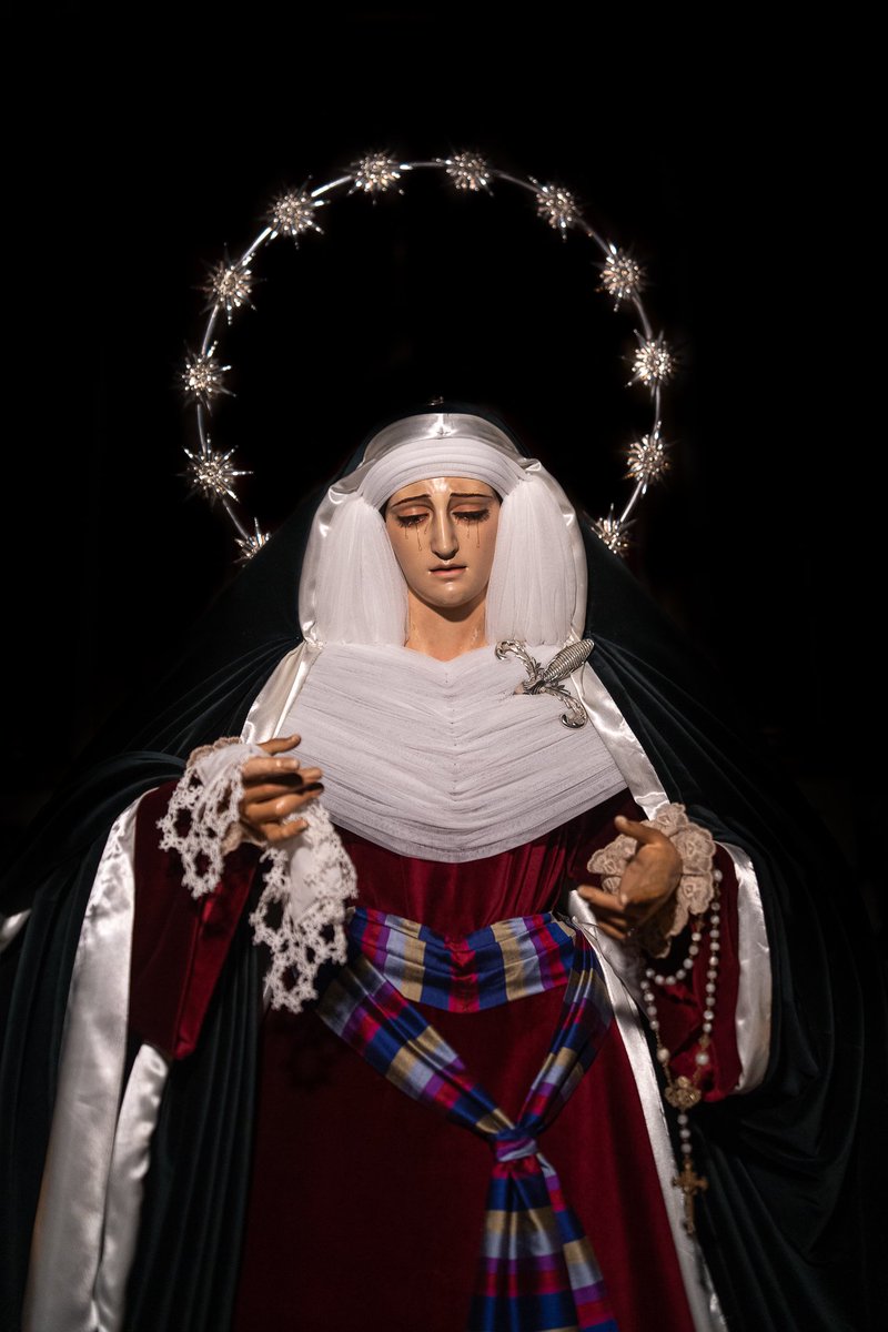 Alex27Sep's tweet image. María Santísima de Gracia y Esperanza Coronada, de la Hermandad del Huerto de San Fernando, vestida de hebrea.