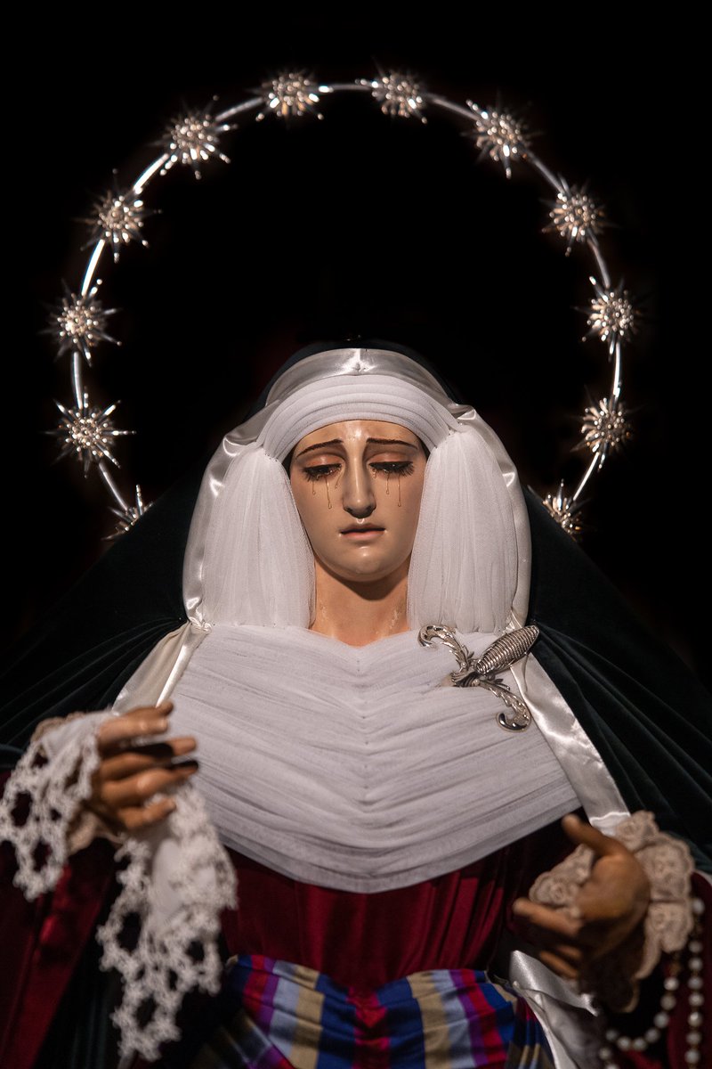 Alex27Sep's tweet image. María Santísima de Gracia y Esperanza Coronada, de la Hermandad del Huerto de San Fernando, vestida de hebrea.