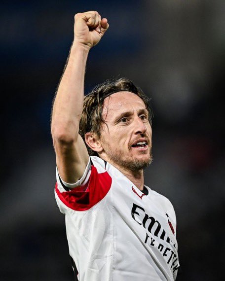 heis_fede's tweet image. you can mention Luka Modric and get 10,000 likes.