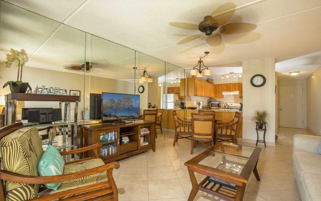 🌺 Unit C313 in Kihei – just steps to the beach!
1BR/1BA at Kihei Akahi Resort with ocean peeks, views of Haleakala, private lanai, pools, tennis &amp; more. 🌴☀️
Your perfect Maui escape awaits!
mauivision.com/vrp/rentals/pr…
