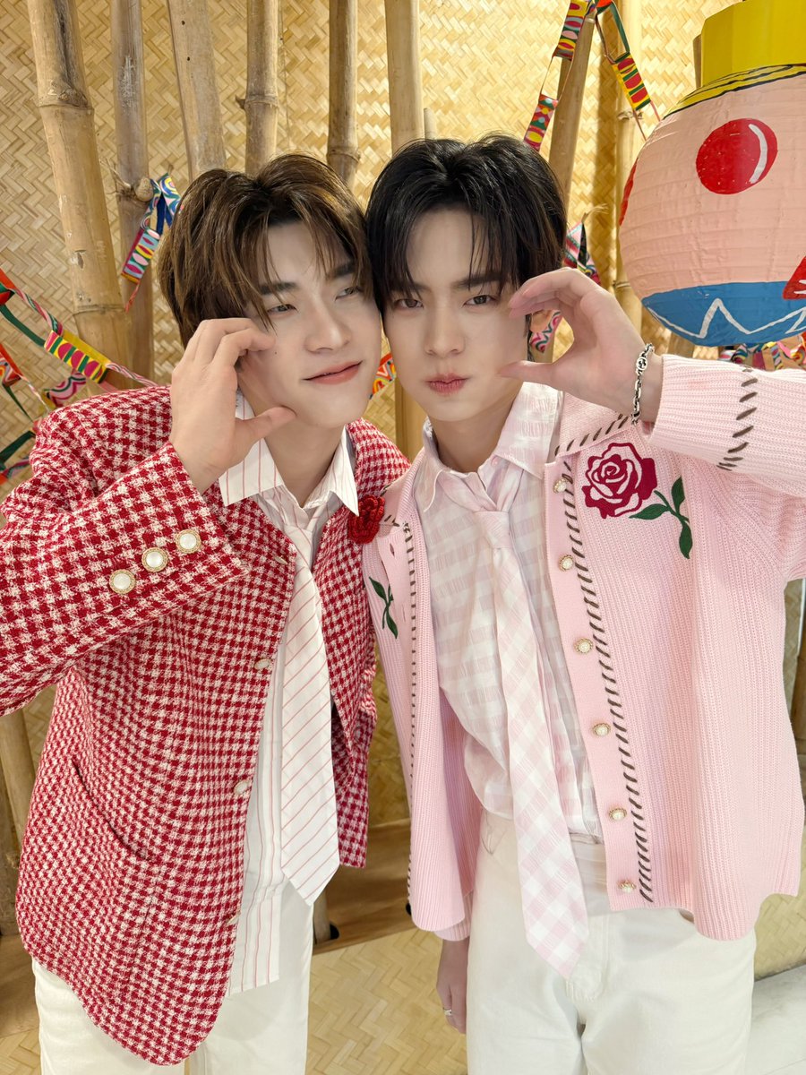 พบกับ “ตี๋ตี๋” <a href="/twnpich/">2Tee</a> และ “ป๋อ” <a href="/porsuppakarn/">porsuppakarn</a> ได้ในงาน The Mall Korat Love Store ✨

TEE TEE POR HAPPY V DAY AT THE MALL KORAT
#TeeTeePorxTHEMALLLOVESTORE2026