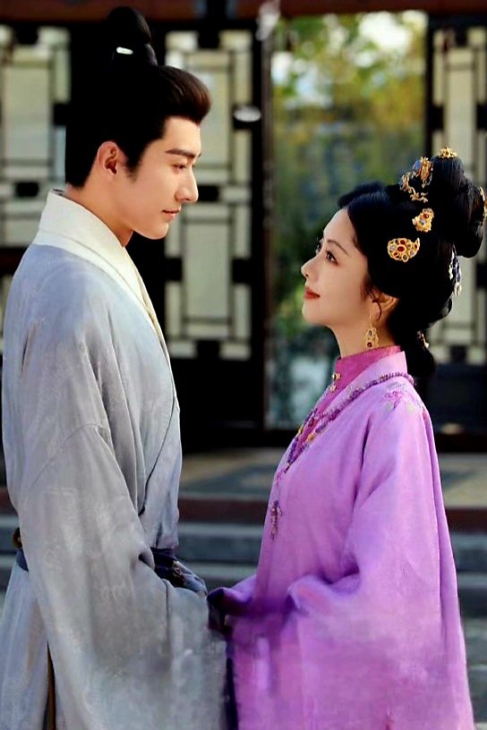 สายตาประสานกัน จับมือกัน เดินไปด้วยกัน วันเวลาผ่านไป แต่ความรักยังคงเหมือนเดิม 💕

#AgainstTheCurrent 
#TanSongyun #ถานซงอวิ้น 
#LiuXueYi #หลิงเสวี่ยอี้
©️®️ : Weibo 电视剧兰香如故