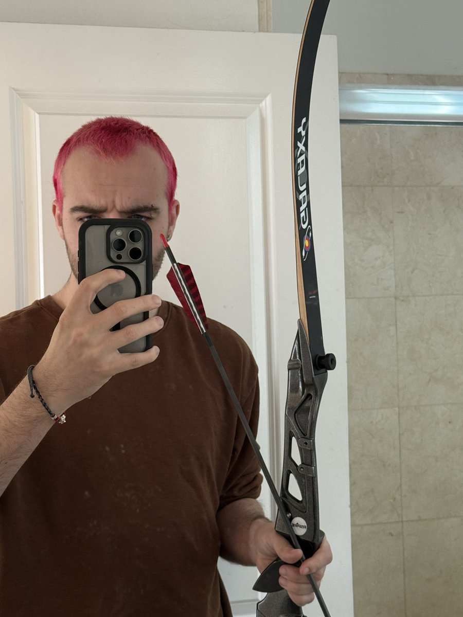 Thee.V.Png tweet media