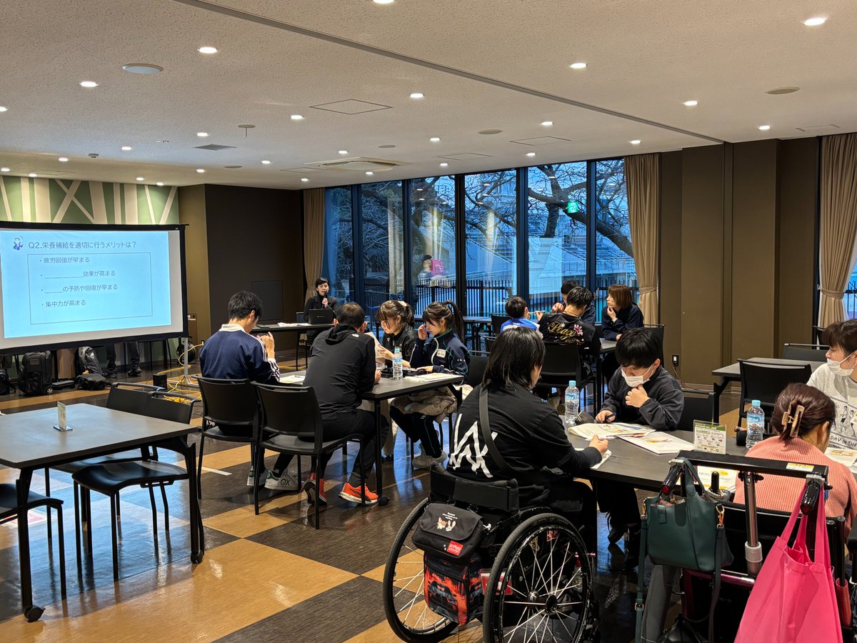 JPSA_JSTAR's tweet photo. 神奈川県立スポーツセンターで、J-STARアスリート研修会を実施しました。

アスリート講話は、3月のミラノコルティナパラリンピックに出場する岡本圭司選手にお話いただきました🙇

写真は、選手のみなさんが真剣に取り組む様子です。
未来のパラアスリートたちの挑戦は続きます💪✨

#JSTAR https://t.co/LCiYL0xv34