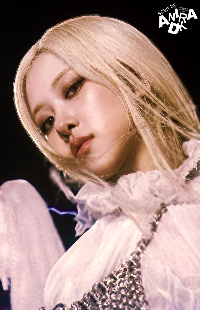 rosé pics tweet media