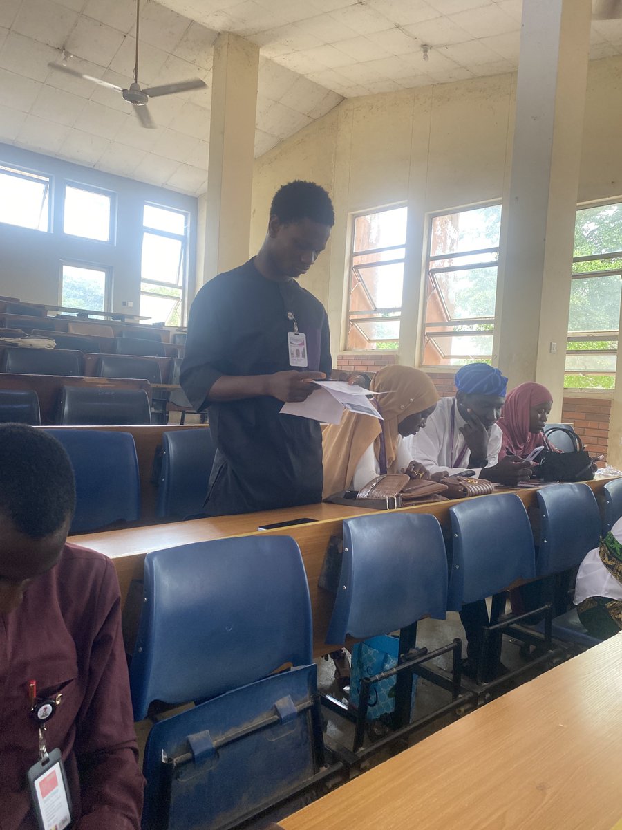 🚨HAPPENING INSIDE THE SENATE 

Vice Chairman of committee of Media publicity
Senator Akintunde Quadri giving report to the house on the how active the social media accounts of the house are and the handlers of the accounts

#FutminnaSRA
#4thSitting 
#bosso