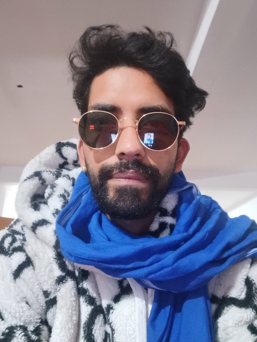 realjatindutt's tweet photo. Join Us This Creative Journey. 
DIRECTOR, WRITER, PRODUCER ,EDITOR, CREATER.🙏
#LoveIslandAllStars https://t.co/00y4F9tXqw
