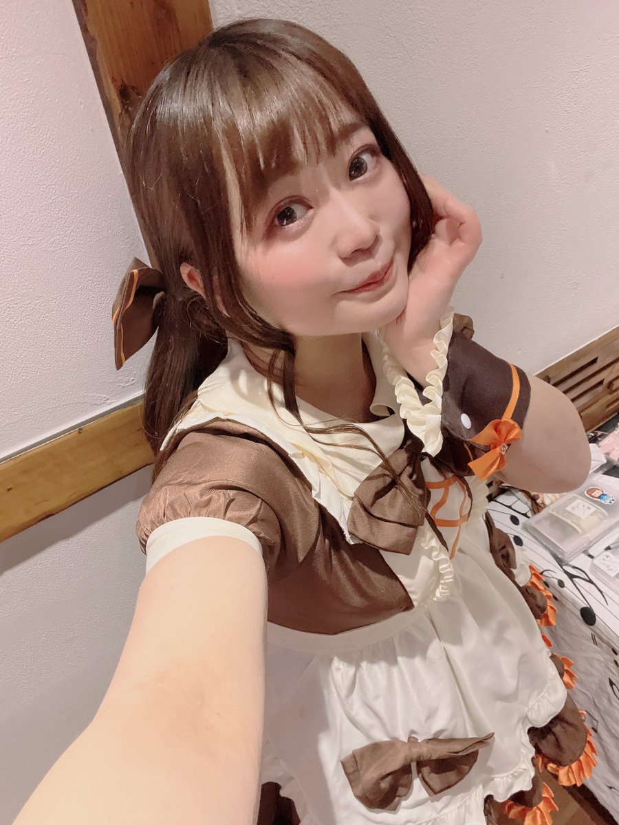 今日はバレンタインデイデイ！💝
ありがとうございました✨

みんなの焼きチーズカレーとビールを横目に泣く泣く会場を後にしました😢
今日の出演者さんもお客さんも、みんな優しくてとってもあったたかった🥹

バレンタイン当日、一緒に過ごしてくれてありがとうっ！
手洗いうがいはしっかりしてね🥹